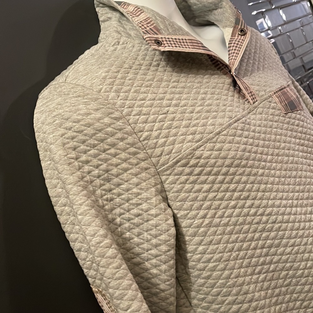 Plaid Trimmed Top. Size Small - Picture 7 of 12